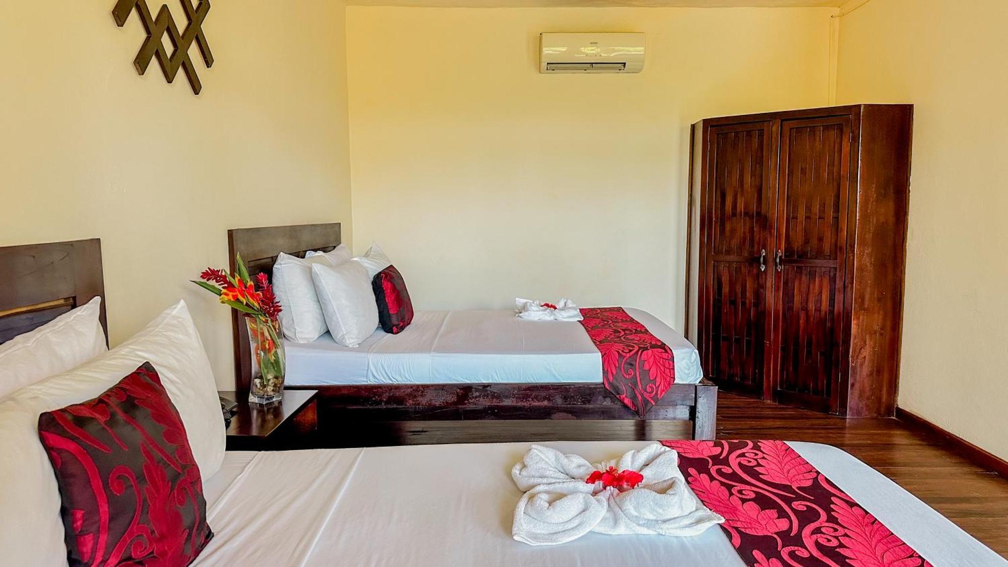 Hotel Tabulia Tree Nationalpark Nationalpark Manuel Antonio Exterior foto